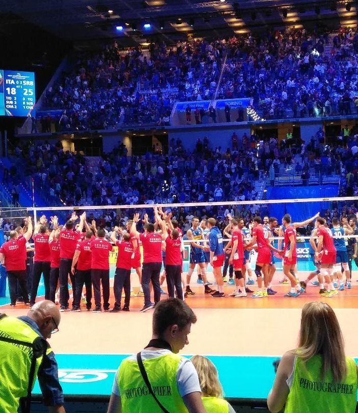 Mondiali di pallavolo: una Serbia mostruosa annichilisce l'Italia, è amaro l'esordio degli azzurri al Pala Alpitour di Torino