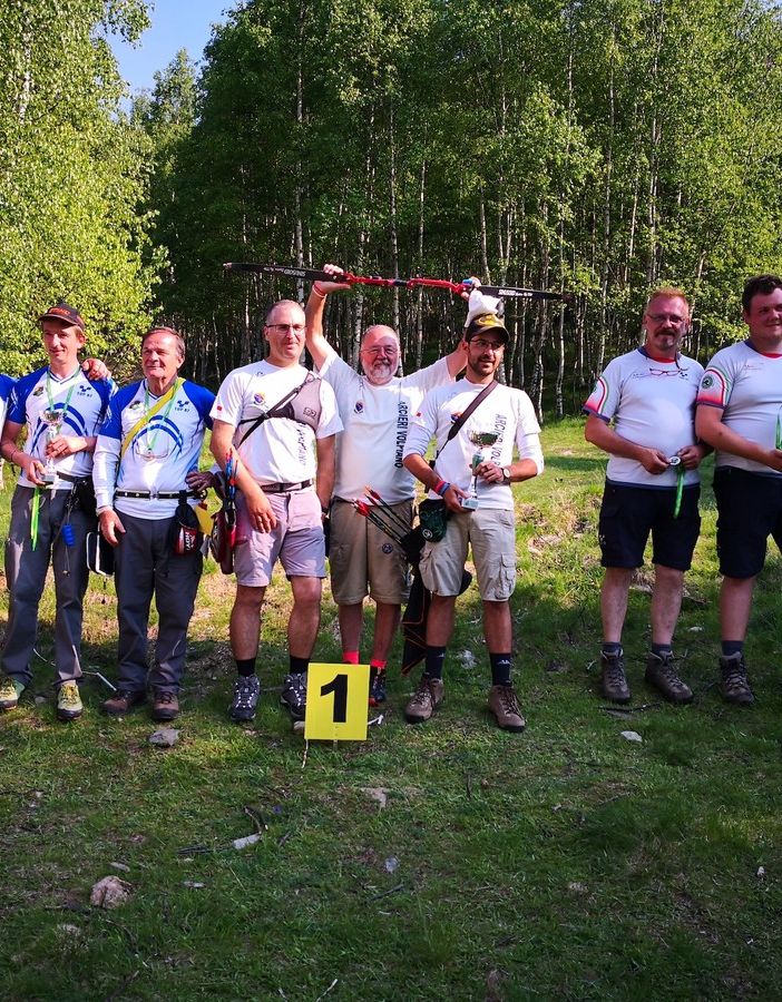 Cento piemontesi hanno trascorso la Festa della Repubblica a L’Aquila di Giaveno, per il Campionato Regionale Hunter&amp;Field di tiro  con l'arco