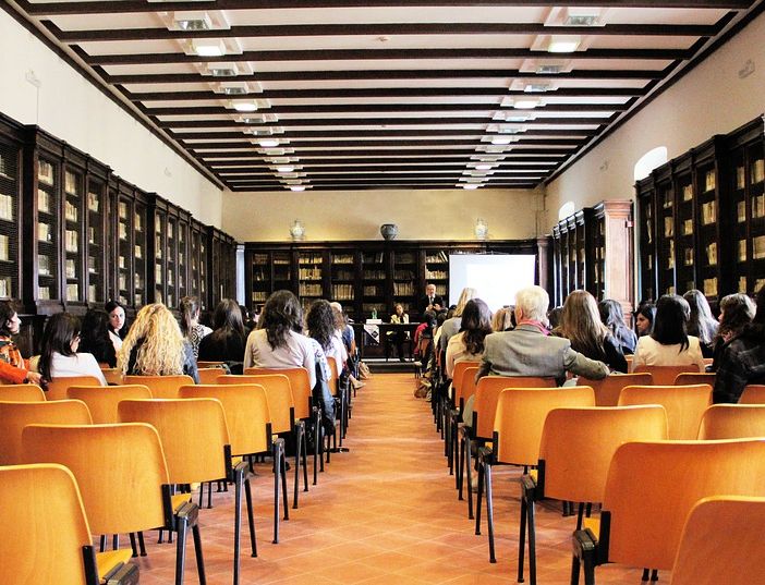 Come trovare la location giusta per il tuo evento con Meeting Hub