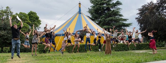 Torino fa un numero che lascia a bocca aperta: trasforma il circo contemporaneo in argomento di laurea