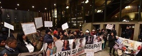 Sit-in dei Radicali oggi pomeriggo in Piazza Castello a sostegno del presidente Mattarella e a difesa della Costituzione