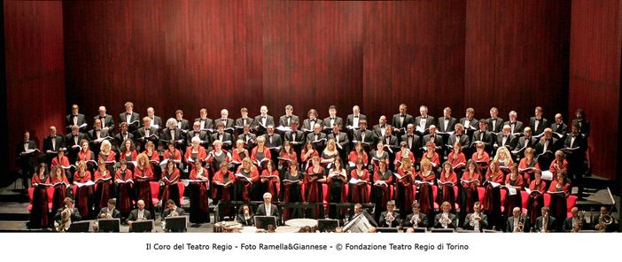 Il 25 maggio Il Coro del Regio di scena a San Pietroburgo