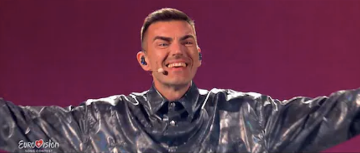 Gabry Ponte non ce la fa all’Eurovision: la sua “Tutta l’Italia” si piazza all’ultimo posto Gabry Ponte non ce la fa all’Eurovision: la sua “Tutta l’Italia” si piazza all’ultimo posto