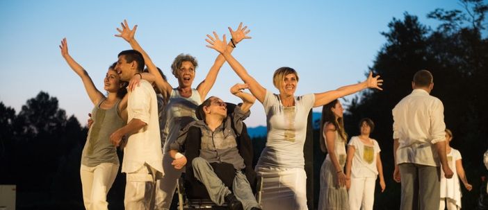 A Lunathica in scena i sogni di carta dei ragazzi dei centri diurni