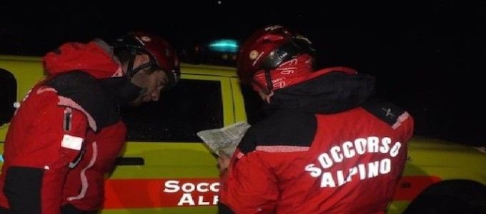 Cercatore di funghi disperso a Chialamberto: il Soccorso Alpino lo individua ma fatica a portarlo in salvo Cercatore di funghi disperso a Chialamberto: il Soccorso Alpino lo individua ma fatica a portarlo in salvo