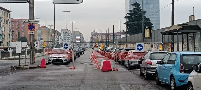 Malasosta a pochi passi dal Grattacielo della Regione