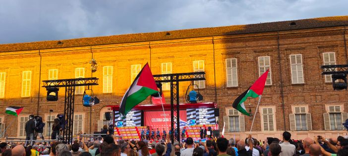 Contestazioni dei pro Pal alla presentazione delle squadre della Vuelta Contestazioni dei pro Pal alla presentazione delle squadre della Vuelta