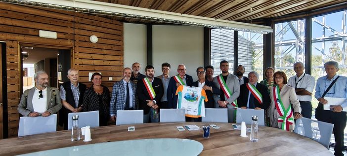 In bici da Aosta a Torino, Cuneo e Nizza per incontrare le comunità energetiche locali