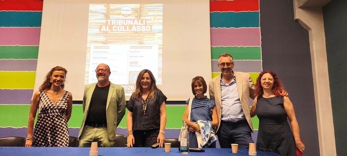 Un momento dell'incontro organizzato da M5S e Gruppo Abele