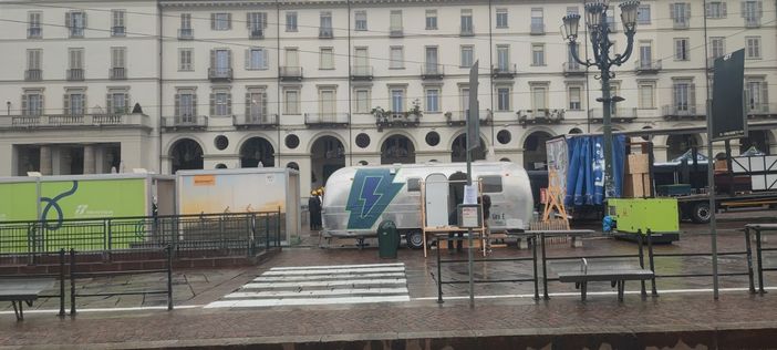 Da questa mattina sono in corso di allestimento le strutture che ospiteranno l’arrivo della tappa inaugurale che partirà da Venaria Reale