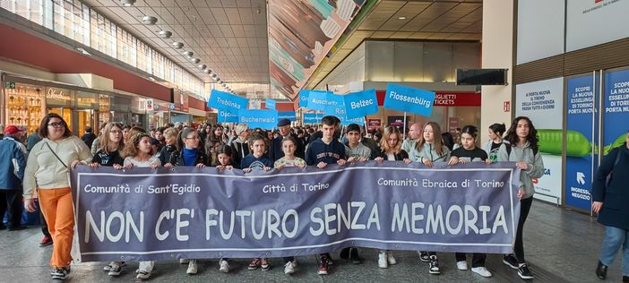 Marcia Artom 2023, le scuole di Torino in strada per ricordare l'Olocausto e la Resistenza