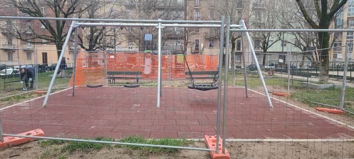 Divertirsi in sicurezza: lavori in corso per rinnovare le aree gioco della Circoscrizione 3