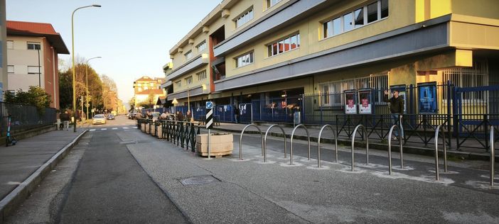 Area pedonale delle scuole di via Passoni, ancora tutto da definire