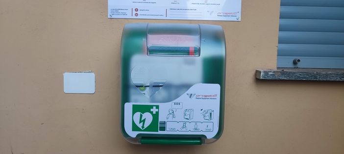 Defibrillatori nei rifugi alpini: la Regione stanzia un milione di euro Defibrillatori nei rifugi alpini: la Regione stanzia un milione di euro