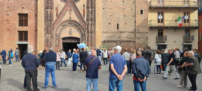 Funerali di un operaio morto Funerali di un operaio morto