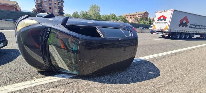 auto ribaltata