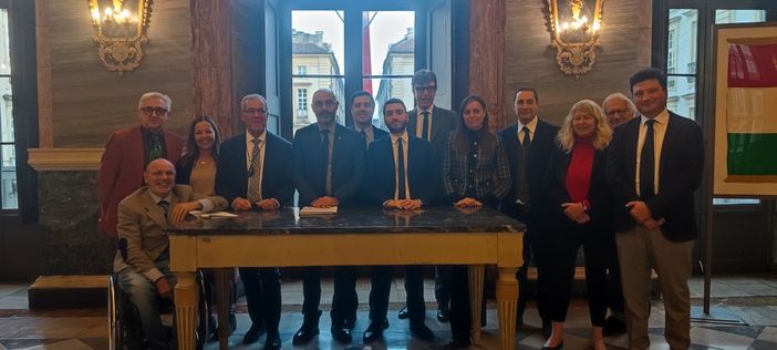 Scontri alla manifestazione Pro Pal, il centrodestra abbandona l'aula per protesta Scontri alla manifestazione Pro Pal, il centrodestra abbandona l'aula per protesta