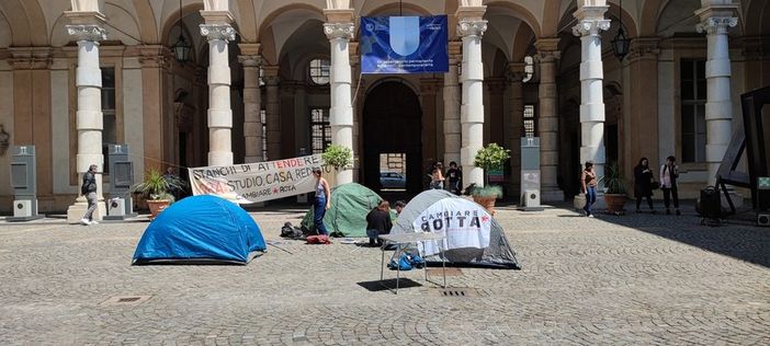 La solidarietà del Consiglio comunale agli studenti minacciati e aggrediti al Campus Einaudi