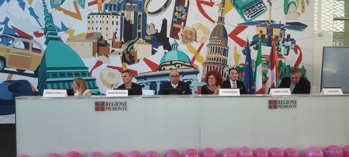 Un Piemonte in rosa contro il tumore al seno: al via gli screening per il 2024 Un Piemonte in rosa contro il tumore al seno: al via gli screening per il 2024