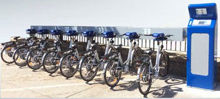 A Torino nuove colonnine per la ricarica di bici e carrozzine elettriche