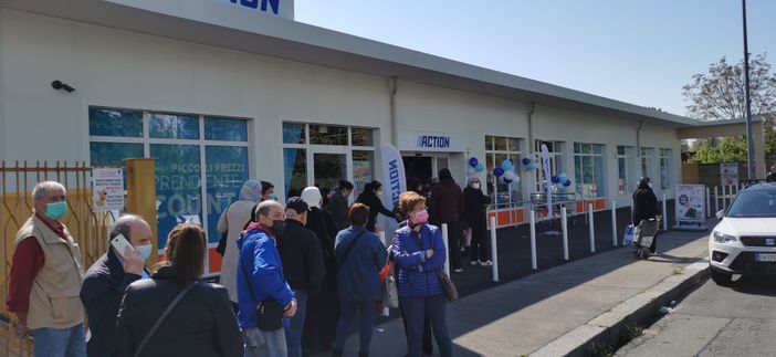 apertura store Action apertura store Action