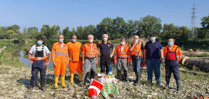 Un prezioso intervento di prevenzione da parte degli Amici del Po di Chivasso e delle squadre AIB di Castagneto Po e di Casalborgone