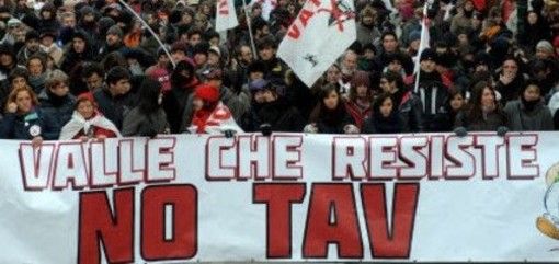 Tav, domani assemblea aperta del M5S a Bussoleno: "Non andiamo a processo. Vogliamo confrontarci con i valsusini" Tav, domani assemblea aperta del M5S a Bussoleno: "Non andiamo a processo. Vogliamo confrontarci con i valsusini"