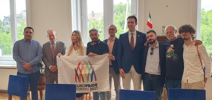 La delegazione torinese che parteciperà al Budapest Pride con l’ambasciatore