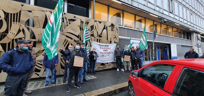 persone che manifestano persone che manifestano