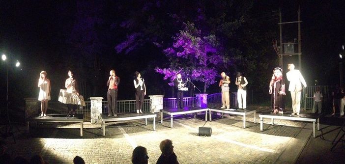 Accademia dei Folli: il Borgo vecchio di Bardonecchia diventa il Paese delle Meraviglie Accademia dei Folli: il Borgo vecchio di Bardonecchia diventa il Paese delle Meraviglie