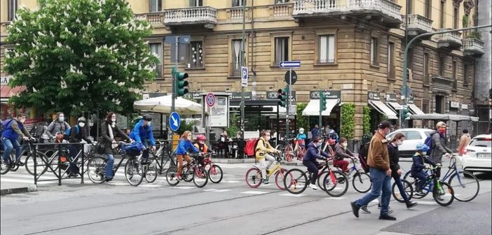 Venerdì 28 maggio tutti a scuola in bicicletta Venerdì 28 maggio tutti a scuola in bicicletta