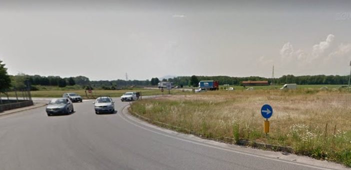 Incidente a Vinovo: alla rotonda dell'ippodromo perde la vita un uomo di 52 anni