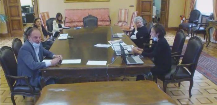 Fase 2: UniTo investe oltre 15 milioni di euro per studenti in difficoltà, borse di ricerca, streaming e lavoro agile Fase 2: UniTo investe oltre 15 milioni di euro per studenti in difficoltà, borse di ricerca, streaming e lavoro agile