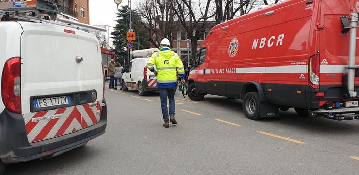 Evacuate due scuole a Borgaro. Tanta paura per i ragazzi, ma erano solo miasmi e non fuga di gas