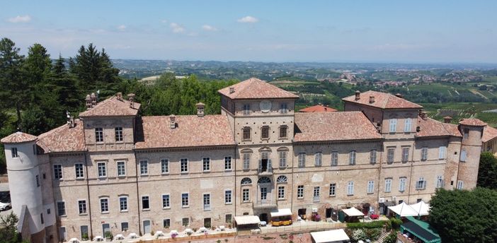 Magliano Alfieri è il primo “Comune Amis” di Gite fuori porta in Piemonte Magliano Alfieri è il primo “Comune Amis” di Gite fuori porta in Piemonte