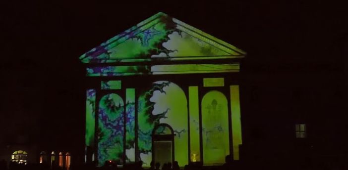 Mapping Surprise: a Carmagnola il centro storico si mostra sotto una nuova luce Mapping Surprise: a Carmagnola il centro storico si mostra sotto una nuova luce