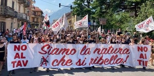 immagini tratte dalla pagina fb notav.info e da quella di Dana Lauriola