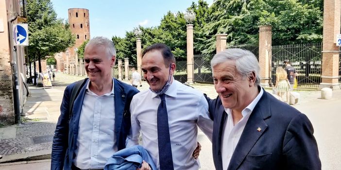 tre esponenti di forza italia tre esponenti di forza italia