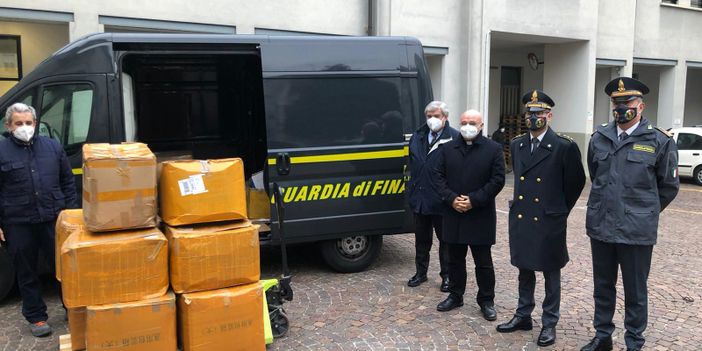 la consegna delle mascherine al Cottolengo