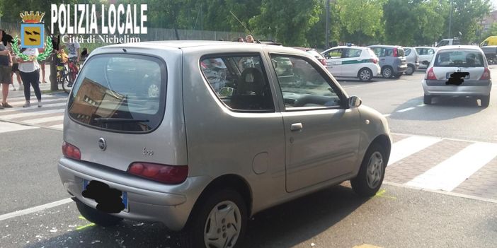 Nichelino, due ragazze investite mentre attraversavano sulle strisce Nichelino, due ragazze investite mentre attraversavano sulle strisce