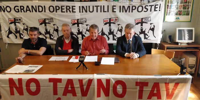 No Tav a Lega-M5S: “Sospendere Alta velocità? Non basta una frase per fermarci”