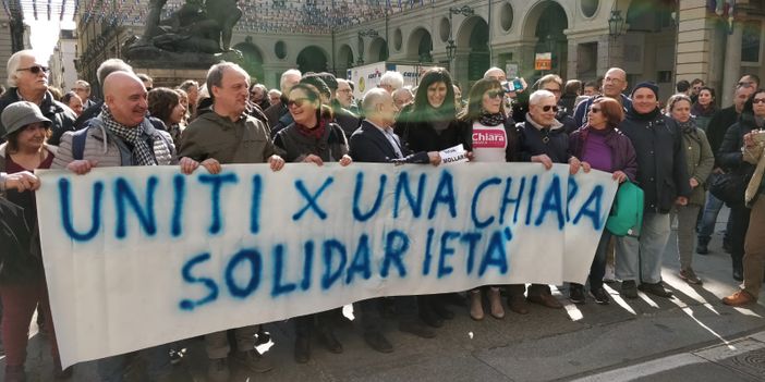 Minacce da anarchici: presidio di solidarietà per la sindaca Appendino Minacce da anarchici: presidio di solidarietà per la sindaca Appendino