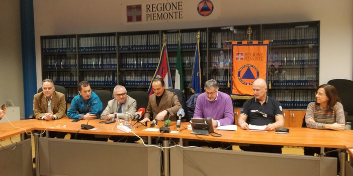 Coronavirus, mercoledì si torna in classe. Da lunedì riaprono cinema e teatri, ma con alcune &quot;restrizioni&quot; [VIDEO]