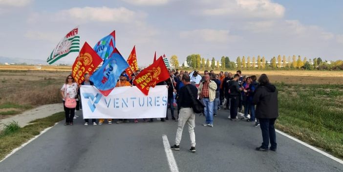 Embraco-Ventures, nuovo sciopero e manifestazione degli operai [VIDEO]