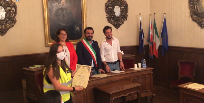 Moncalieri premia i volontari in prima fila durante l'emergenza coronavirus (VIDEO) Moncalieri premia i volontari in prima fila durante l'emergenza coronavirus (VIDEO)
