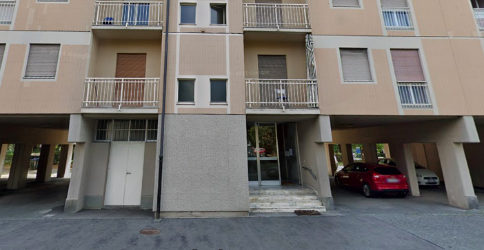 Rom occupano una casa Atc di via Togliatti, il quartiere si ribella: "Sgomberateli" Rom occupano una casa Atc di via Togliatti, il quartiere si ribella: "Sgomberateli"