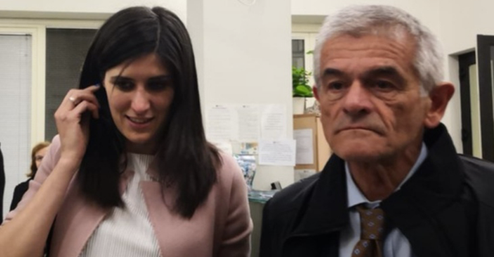 Carretto (M5S): "A Torino mai ad alleanze con il Pd". A Palazzo Civico caffè tra Appendino e Chiamparino Carretto (M5S): "A Torino mai ad alleanze con il Pd". A Palazzo Civico caffè tra Appendino e Chiamparino