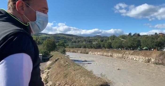 Maltempo, Cirio attacca il ministro Costa: "Colpe dei sindaci? Lasci Roma e venga qui a sporcarsi le mani"