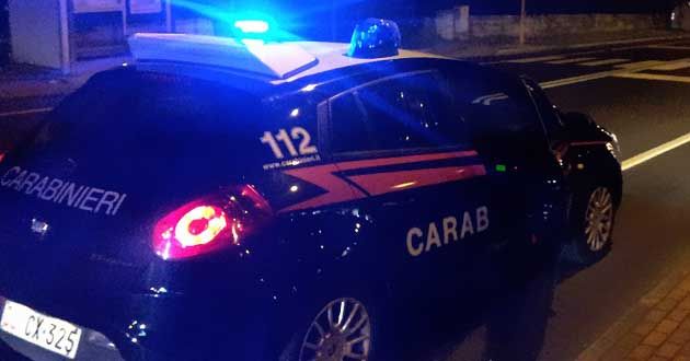 Luserna San Giovanni, danneggia e cosparge di benzina l’auto dell’ex moglie: poi se ne va senza incendiarla. Fermato dai Carabinieri