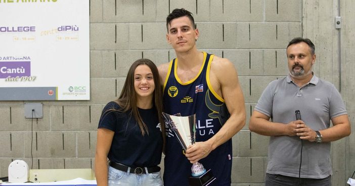 La Reale Mutua Basket Torino lotta, ma nel finale la spunta Cantù La Reale Mutua Basket Torino lotta, ma nel finale la spunta Cantù